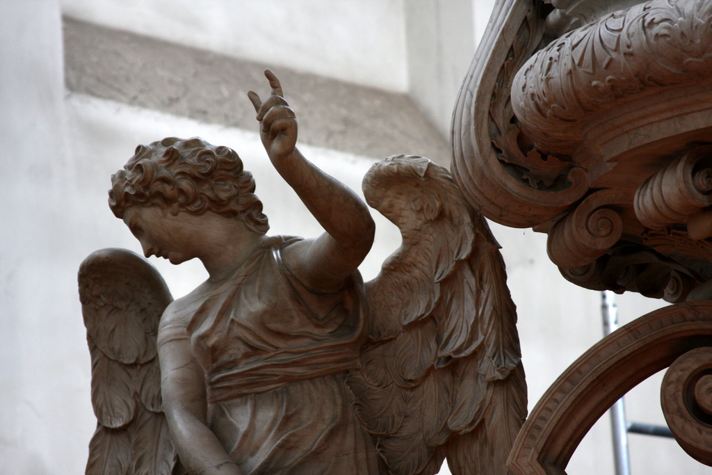 angel statue